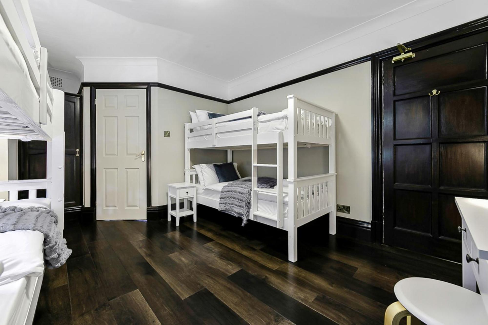 Tudor Grange Bournemouth Buitenkant foto